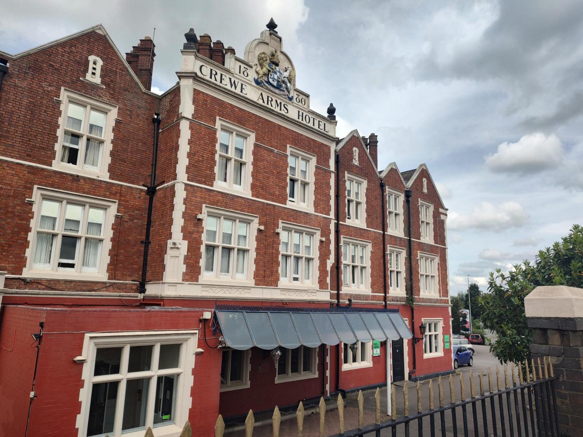 Crewe Arms Hotel Exteriör bild