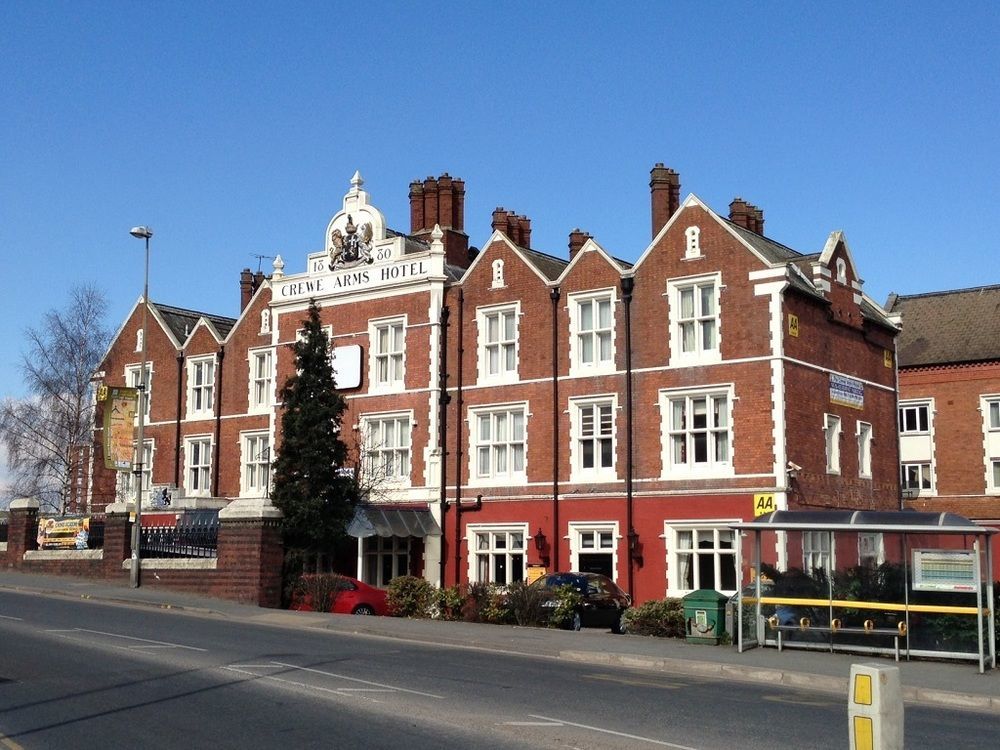 Crewe Arms Hotel Exteriör bild